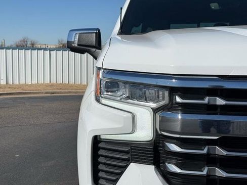 Used 2022 Chevrolet Silverado 1500 LTZ image 3