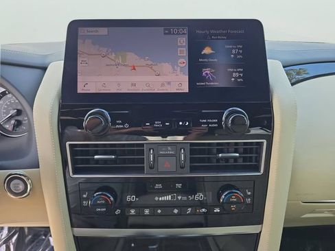 Used 2024 INFINITI QX80 Sensory AWD/4WD image 17
