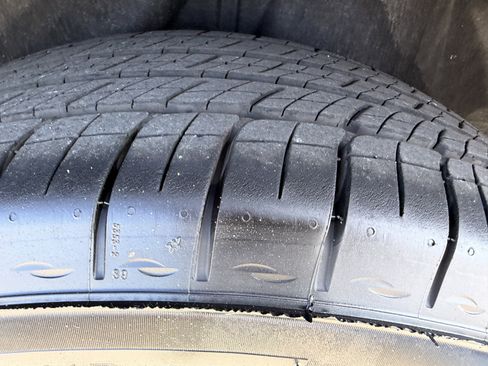 Certified 2025 Cadillac XT5 Luxury image 34