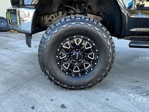 Used 2017 Ford F150 Lariat image 8