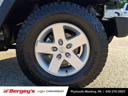 Used 2018 Jeep Wrangler Unlimited Sport S AWD/4WD image 10