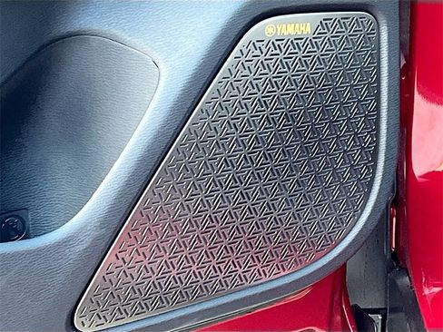 New 2025 Mitsubishi Outlander SE image 19