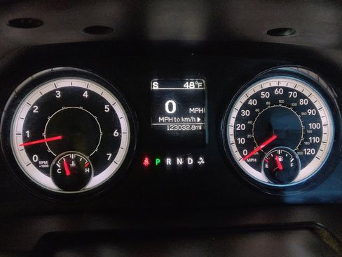 Used 2019 RAM 1500 Classic SLT image 23