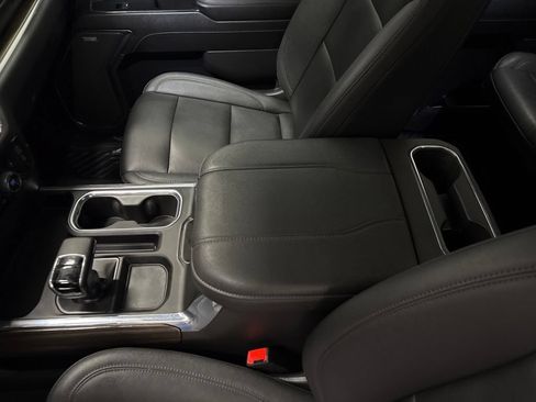 Used 2023 Chevrolet Silverado 1500 LT Trail Boss w/ LT Trail Boss Premium Package AWD/4WD image 18