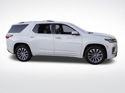 Used 2023 Chevrolet Traverse Premier image 5