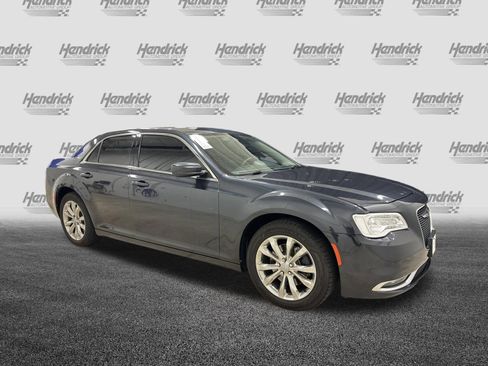 Used 2015 Chrysler 300 Limited w/ Driver Convenience Group AWD/4WD image 2