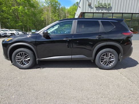Used 2023 Nissan Rogue S AWD/4WD image 7