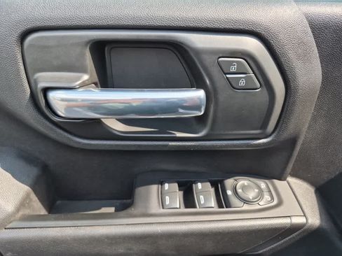 Used 2025 Chevrolet Silverado 2500 Custom AWD/4WD image 14
