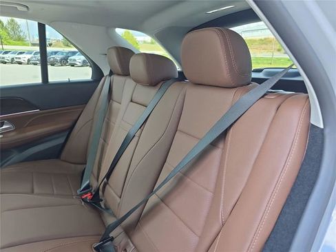 New 2026 Mercedes-Benz GLE 450 4MATIC image 15