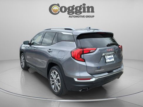 Used 2019 GMC Terrain SLT w/ Preferred Package image 3