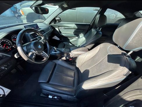 Used 2018 BMW M2 w/ Executive Package RWD image 5
