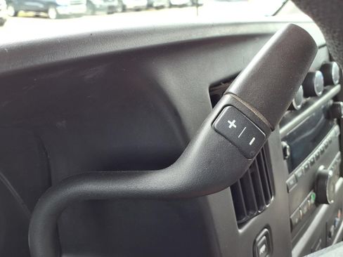 Used 2017 Chevrolet Express 3500 LT w/ LT Preferred Equipment Group RWD image 21