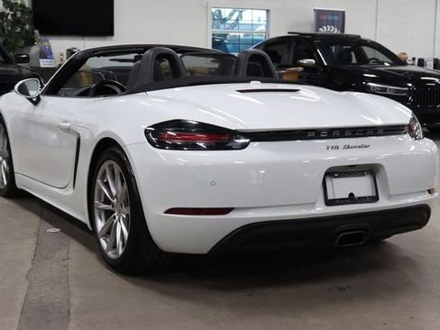Used 2019 Porsche 718 Boxster RWD image 6