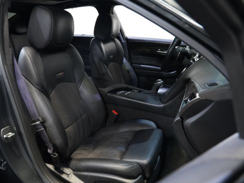 Used 2016 Cadillac CTS V w/ Luxury Package RWD image 34