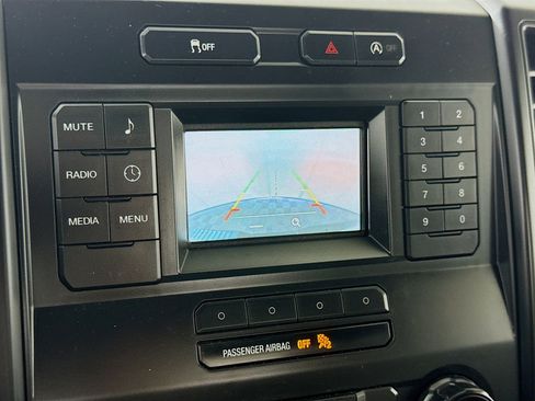 Used 2018 Ford F150 XL w/ Trailer Tow Package w/101A image 18