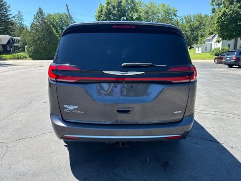 Used 2021 Chrysler Pacifica Pinnacle AWD/4WD image 4