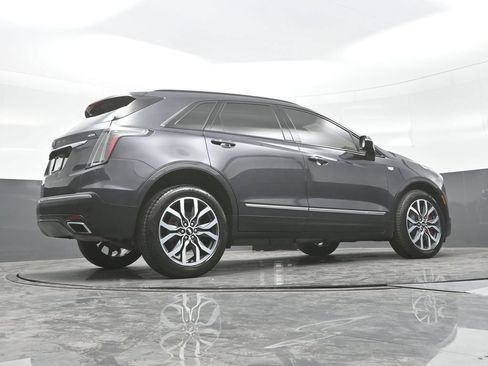 Certified 2022 Cadillac XT5 Sportv w/ LPO, Floor Liner Package AWD/4WD image 24