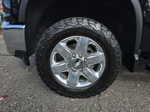 Certified 2020 Chevrolet Silverado 3500 LTZ w/ LTZ Plus Package image 40