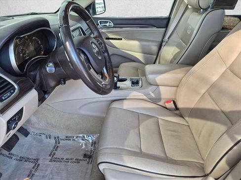 Used 2014 Jeep Grand Cherokee Overland w/ Advanced Technology Group AWD/4WD image 13