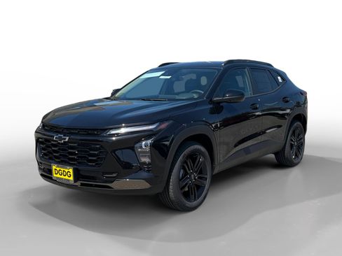 New 2026 Chevrolet Trax ACTIV FWD image 1