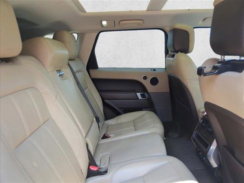 Used 2018 Land Rover Range Rover Sport HSE image 21