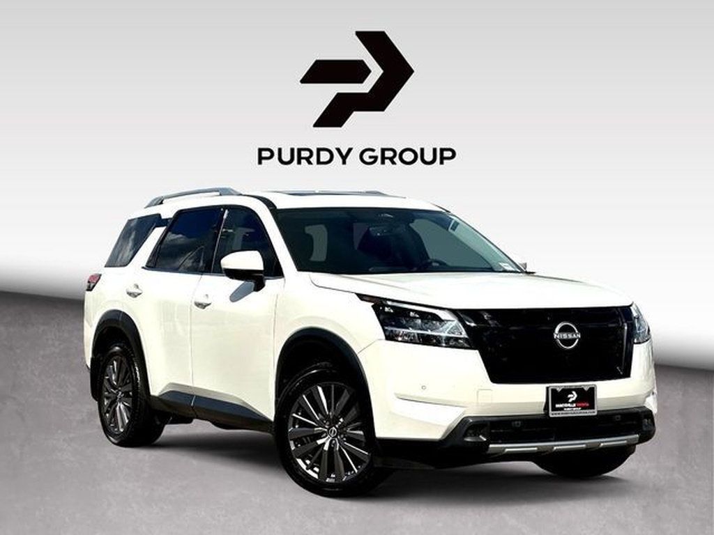 Used 2024 Nissan Pathfinder SL w/ SL Premium Package FWD image 1