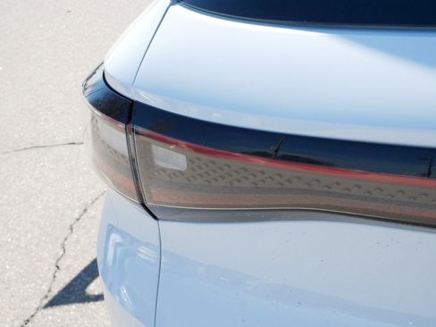Certified 2022 Volkswagen ID.4 Pro S AWD/4WD image 17