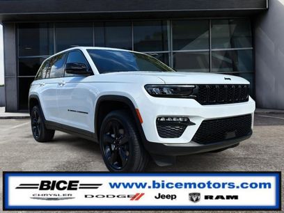 New 2025 Jeep Grand Cherokee Limited w/ Black Appearance Package