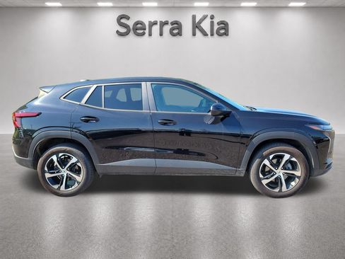Used 2025 Chevrolet Trax RS w/ Sunroof Package FWD image 6