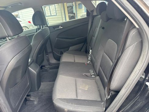 Used 2017 Hyundai Tucson SE w/ SE Popular Package 02 FWD image 12
