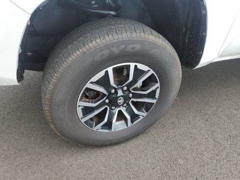 Used 2021 Toyota Tacoma SR AWD/4WD image 6
