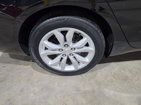 Used 2019 Chevrolet Impala LT FWD image 21