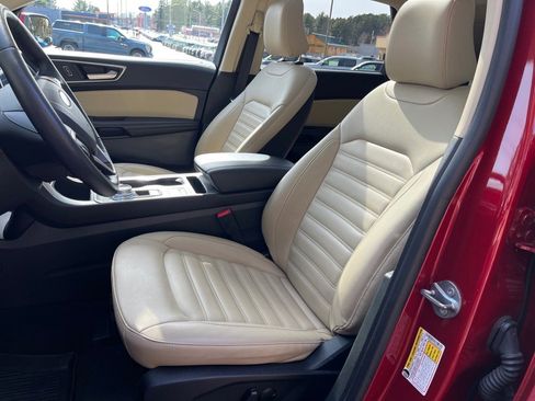 Used 2024 Ford Edge SEL w/ Convenience Package image 14