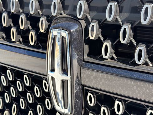 New 2026 Lincoln Navigator Reserve AWD/4WD image 15