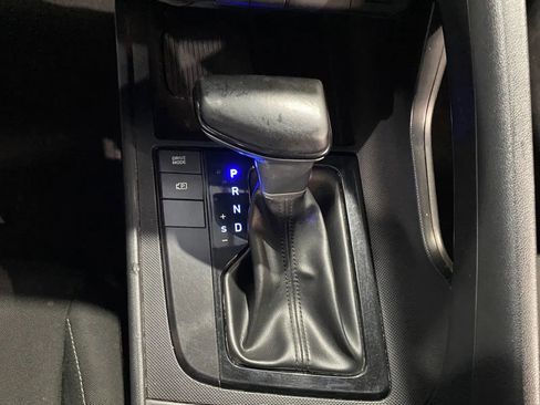 Used 2025 Hyundai Elantra Sport image 15