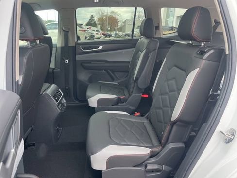 New 2026 Volkswagen Atlas Peak Edition AWD/4WD image 23