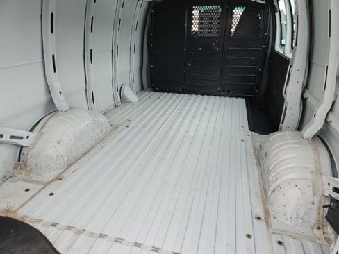 Used 2019 Chevrolet Express 2500 Work Van w/ Driver Convenience Package image 8