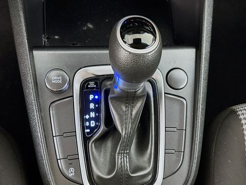 Used 2023 Hyundai Kona SE FWD image 19