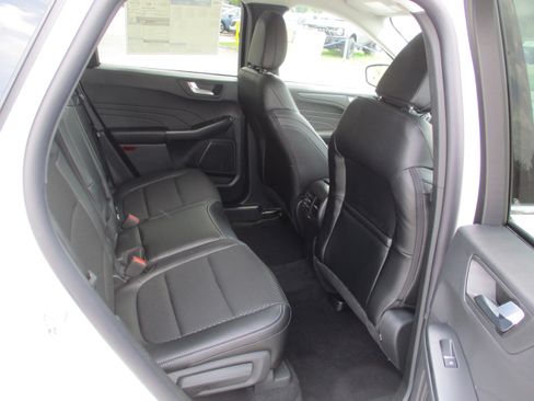 New 2025 Ford Escape SE image 21