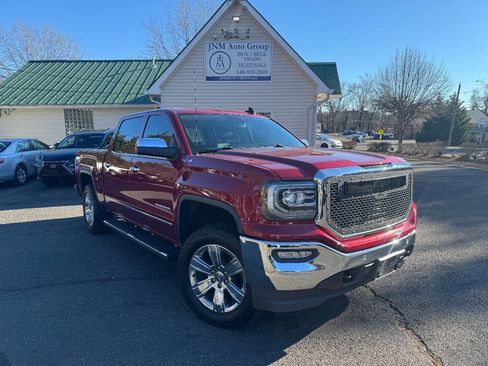 Used 2018 GMC Sierra 1500 SLT image 1