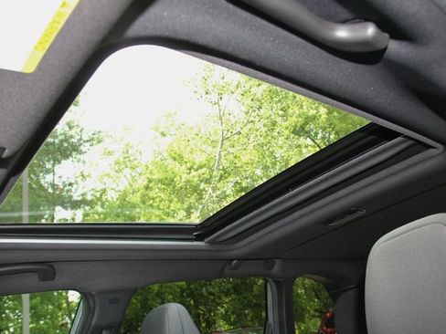 Certified 2026 Subaru Forester Premium AWD/4WD image 19