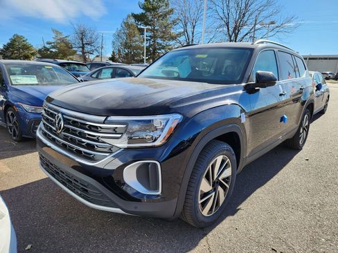 New 2026 Volkswagen Atlas SE image 3