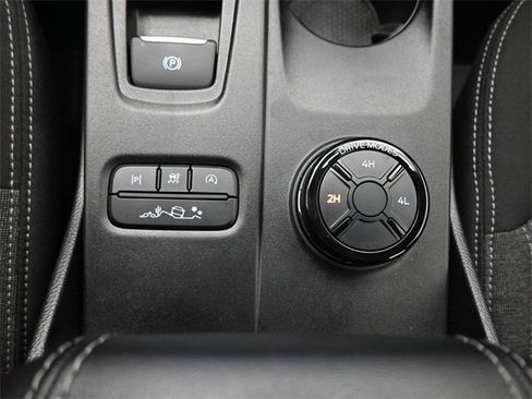 Used 2024 Ford Ranger XLT w/ Technology Package image 11