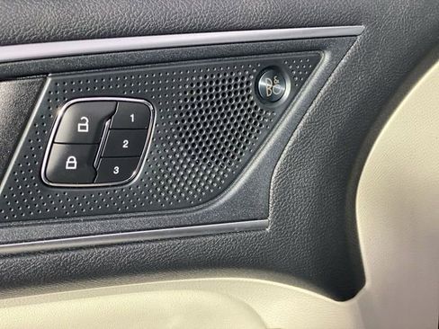 Used 2024 Ford Edge Titanium AWD/4WD image 29