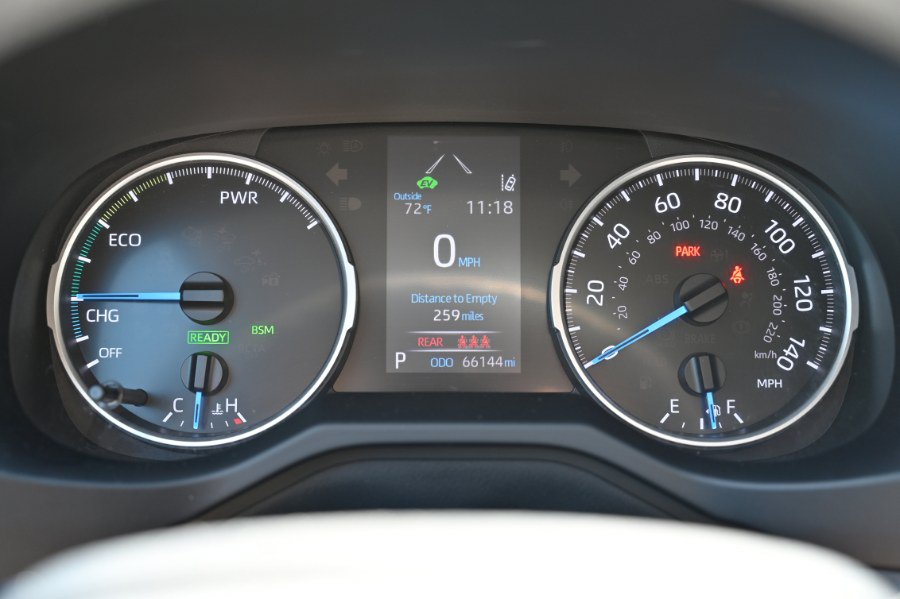 Used 2019 Toyota RAV4 XLE AWD/4WD image 24