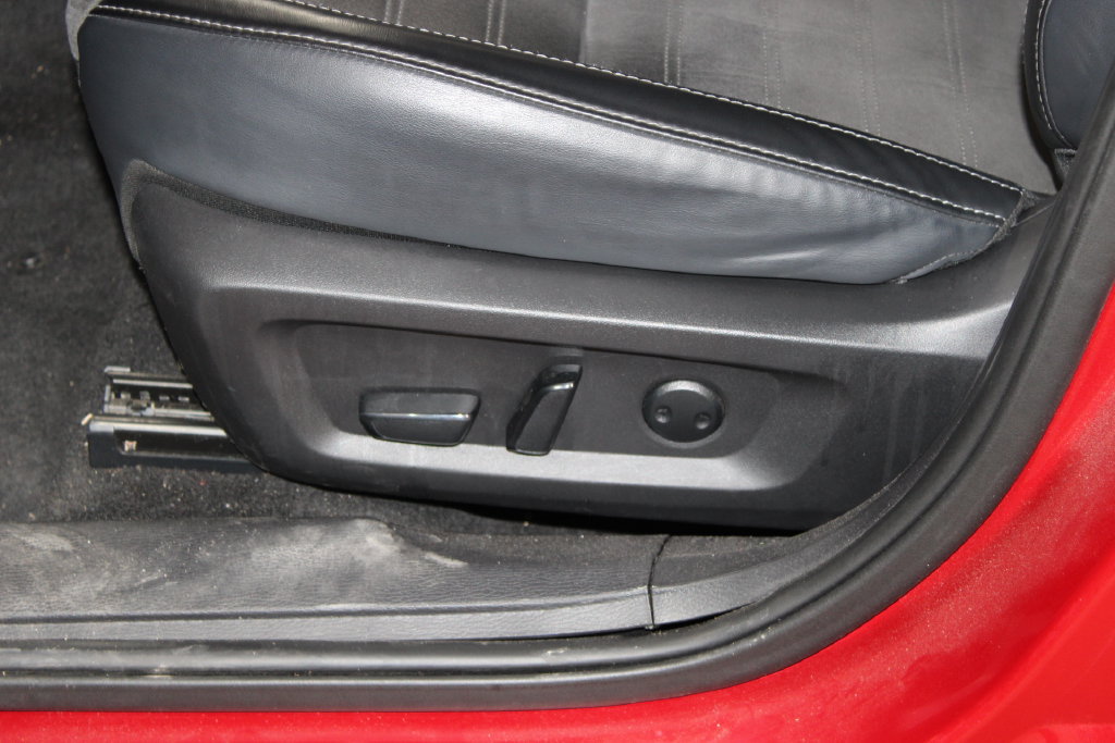 Used 2025 Mitsubishi Outlander SE FWD image 16