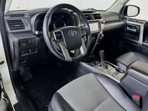 Used 2018 Toyota 4Runner SR5 image 7