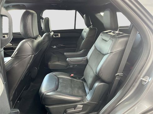 Used 2024 Ford Explorer ST w/ Equipment Group 401A image 25