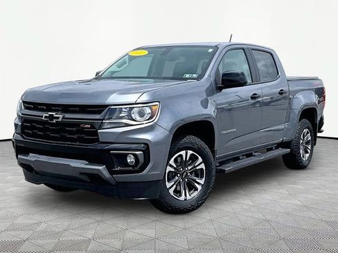Used 2022 Chevrolet Colorado Z71 AWD/4WD image 3