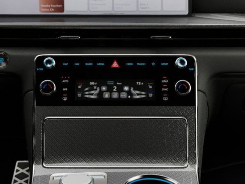 New 2025 Genesis GV80 3.5T e-SC image 15